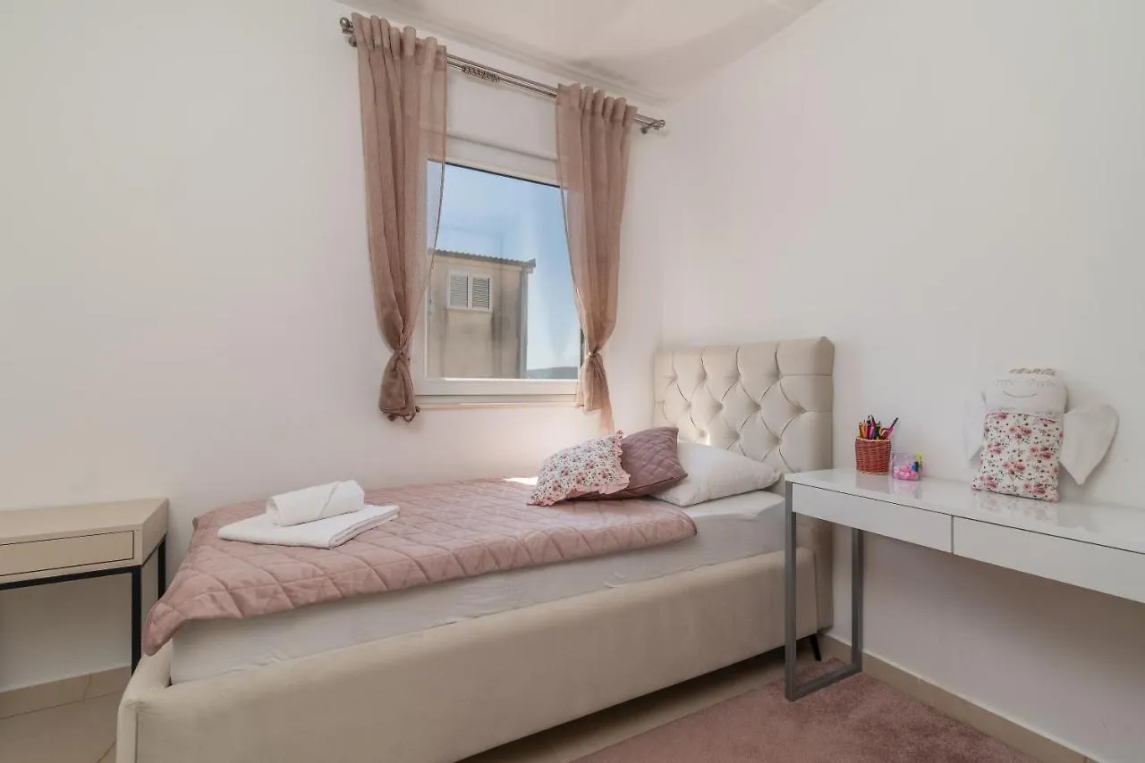 Apartman Bonaca Trogir 0*,
